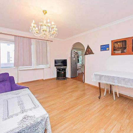 Super Location - Shared Bathroom And Kitchen Jerevan Exteriör bild