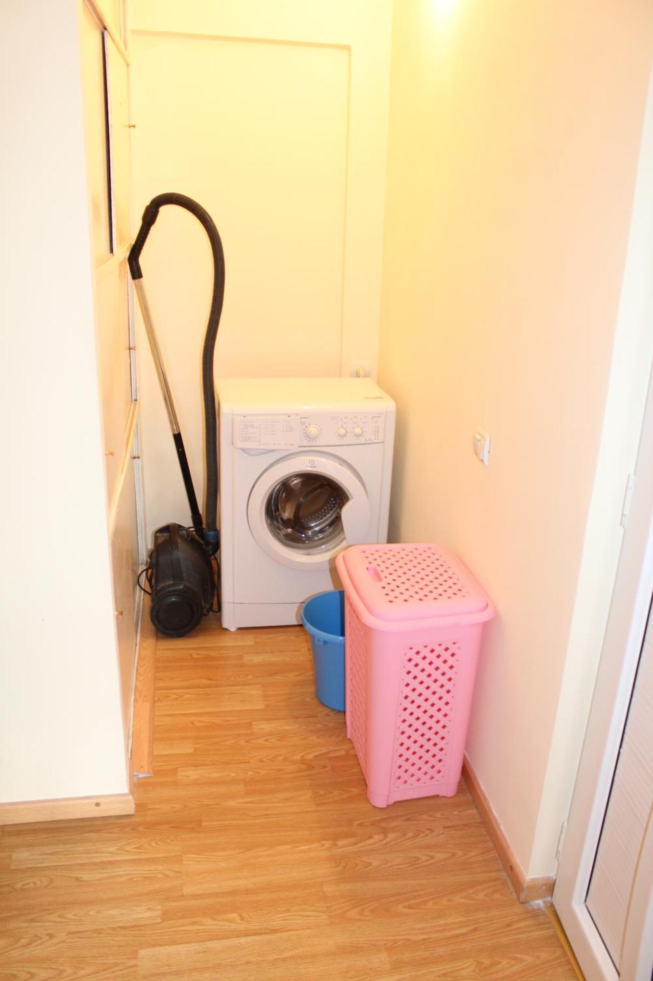 Super Location - Shared Bathroom And Kitchen Jerevan Exteriör bild